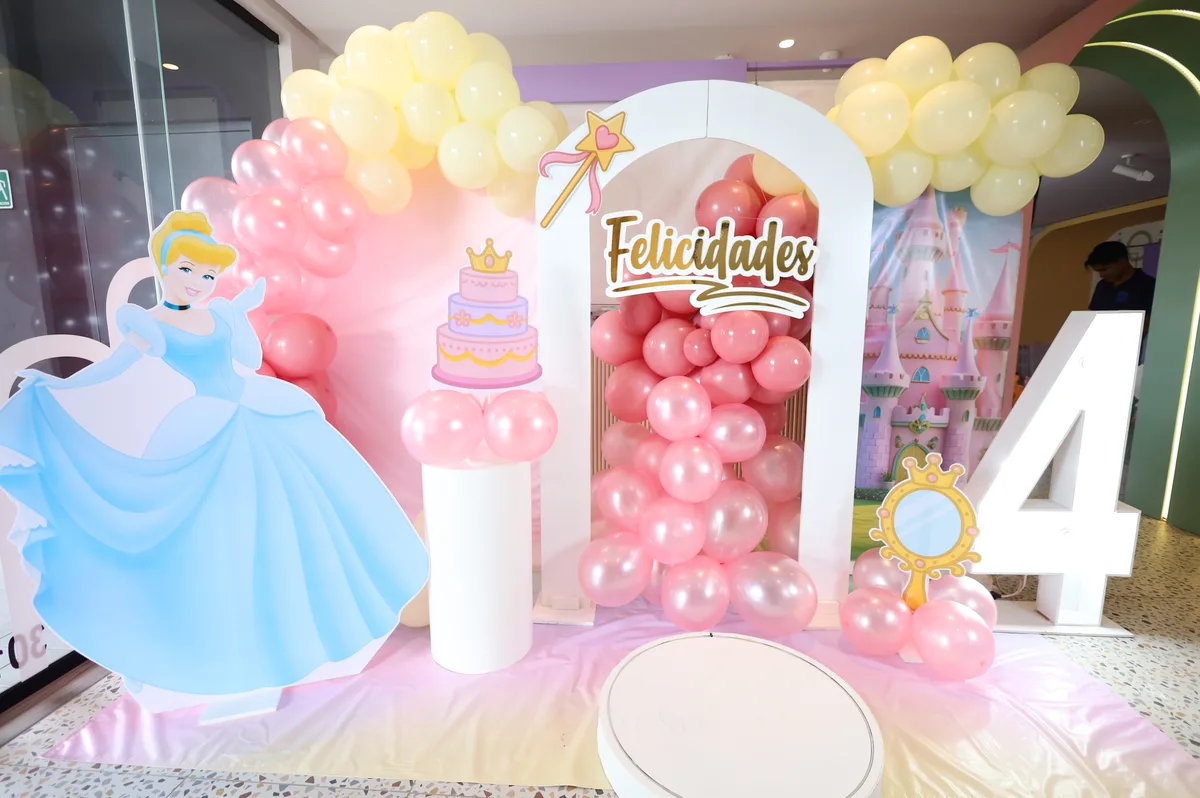 Decoración Cenicienta en Loolu